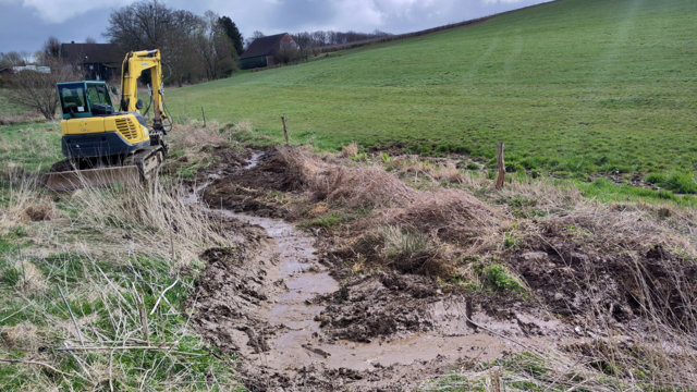 Arbeiten am Karthausener Bach in Radevormwald